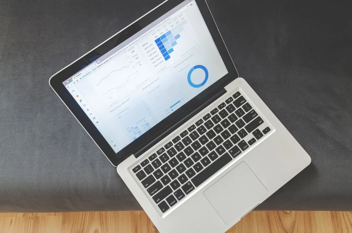 5 Queue Analytics Metrics That Reveal Bottlenecks (and How to Track Them)